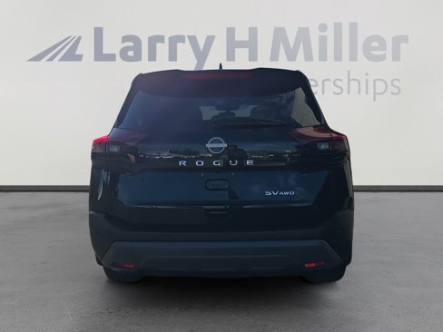 Used 2022 Nissan Rogue SV image 4