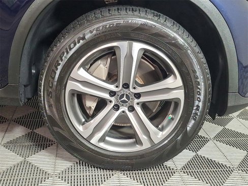 Used 2019 Mercedes-Benz GLC 300 4MATIC image 12