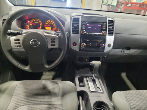 Used 2018 Nissan Frontier SV image 22