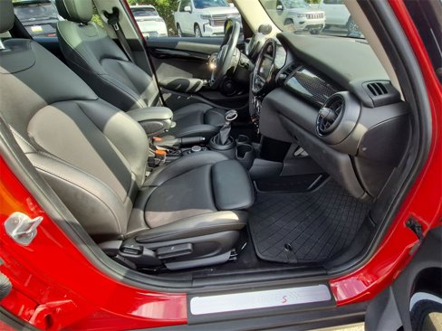 Used 2018 MINI Cooper S image 33