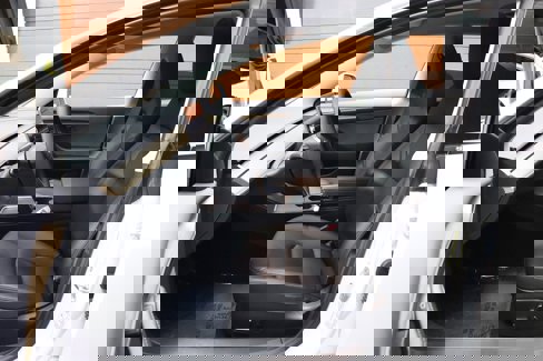 Used 2022 Tesla Model 3 image 36