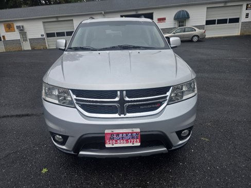 Used 2013 Dodge Journey SXT w/ Flexible Seating Group image 11