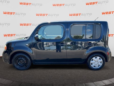 Used 2011 Nissan Cube 1.8 S w/ Interior Designer Pkg image 2