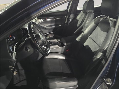 Used 2019 MAZDA MAZDA3 Sedan w/ Premium Package image 9
