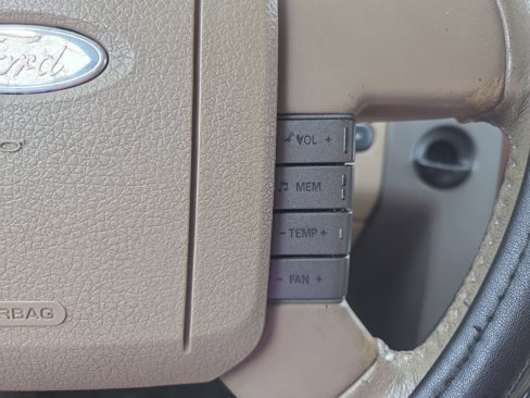 Used 2005 Ford F150 XLT image 18