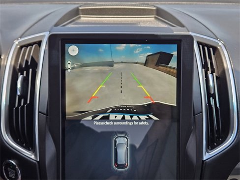 Used 2021 Ford Edge Titanium w/ Equipment Group 301A image 18