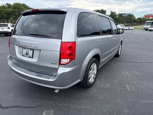 Used 2017 Dodge Grand Caravan SE w/ Power Window Group image 5