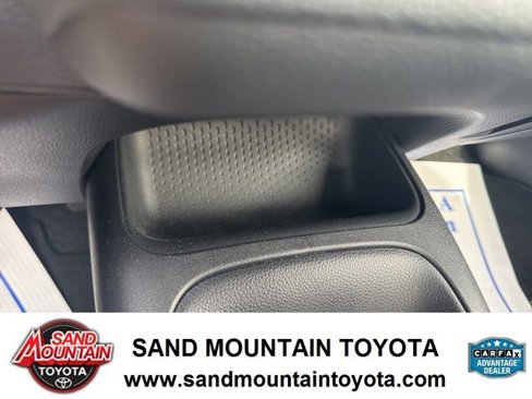 Used 2022 Toyota Corolla SE image 21