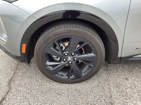 Certified 2024 Buick Envision Sport Touring image 10