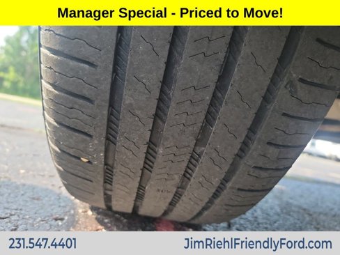 Used 2016 Ford Edge SEL w/ Equipment Group 201A image 27