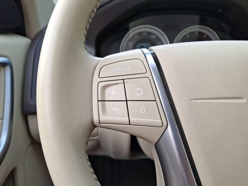 Used 2011 Volvo XC60 3.2 image 20