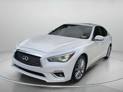 Used 2019 INFINITI Q50 Luxe w/ Essential Package (3.0T Luxe) image 10