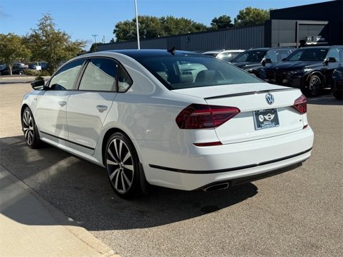 Used 2018 Volkswagen Passat 3.6 image 5