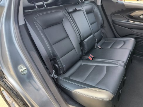 Used 2023 GMC Terrain SLT image 35