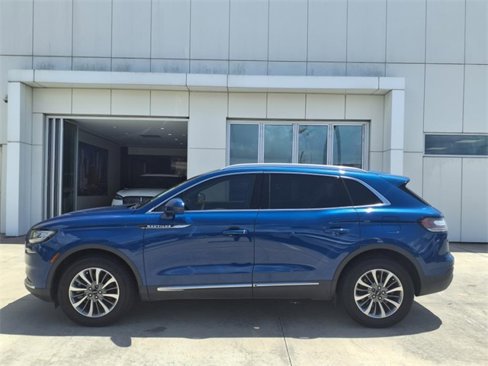 Used 2021 Lincoln Nautilus Reserve image 24