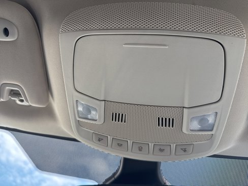 Used 2024 Ford Edge Titanium image 35