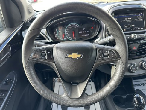 Used 2021 Chevrolet Spark LT image 31
