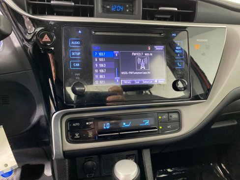 Used 2017 Toyota Corolla L image 16