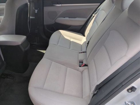 Used 2019 Hyundai Elantra SEL image 17