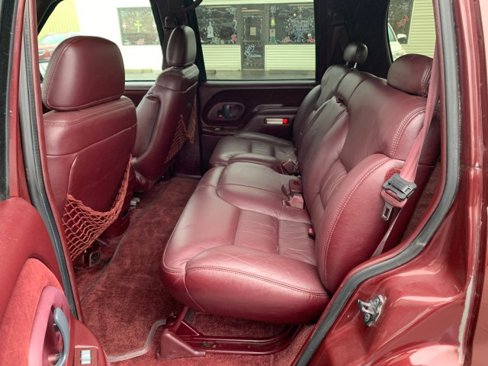 Used 1998 GMC Yukon 4WD 4-Door w/ Marketing Opt Pkg 5 image 12