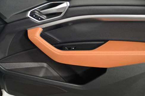 Certified 2022 Audi e-tron Premium w/ Convenience Plus Package image 19
