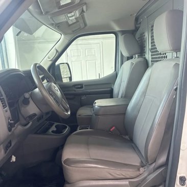 Used 2018 Nissan NV 2500 SV w/ Navigation Package image 9