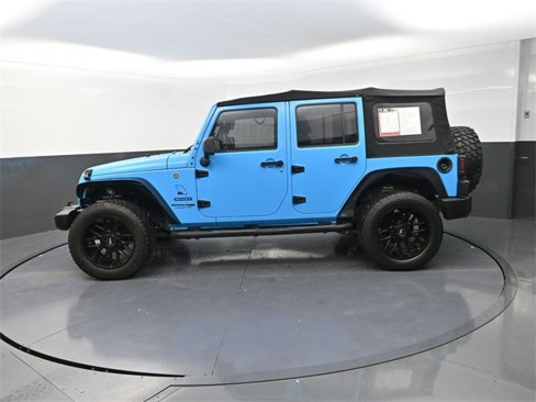 Used 2018 Jeep Wrangler Unlimited Sport w/ Connectivity Group image 4