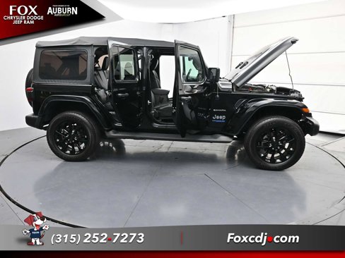 Used 2021 Jeep Wrangler Sahara w/ Cold Weather Group image 39