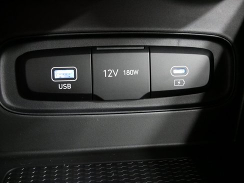 New 2025 Hyundai Venue SEL image 26