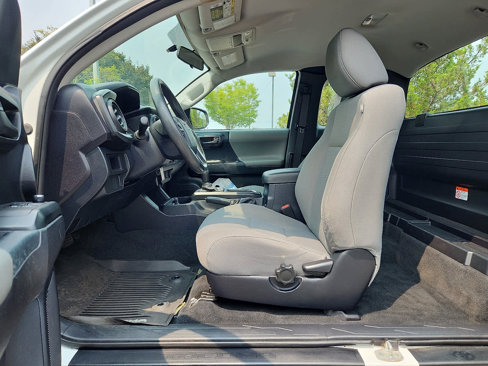 Certified 2017 Toyota Tacoma SR image 15