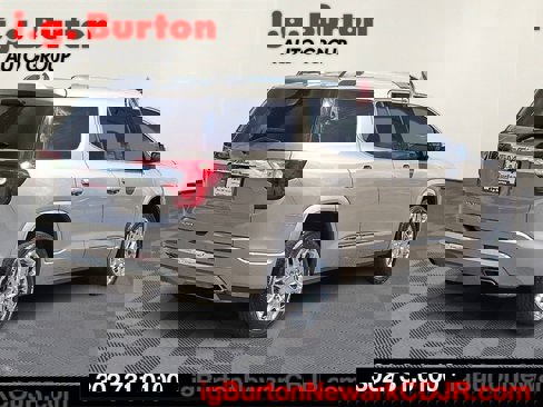 Used 2022 GMC Acadia Denali w/ Denali Technology Package image 6