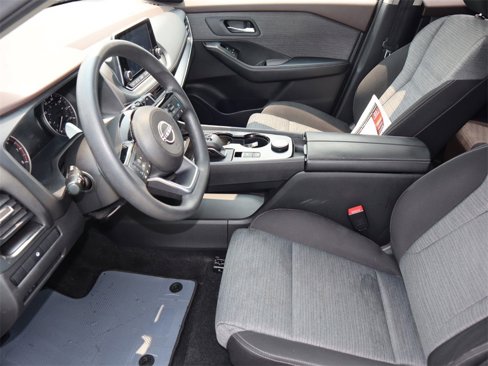 Certified 2023 Nissan Rogue SV image 14