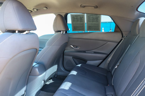 Used 2022 Hyundai Elantra SEL w/ Convenience Package image 19