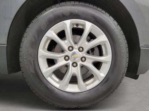 Used 2019 Chevrolet Equinox LT image 3