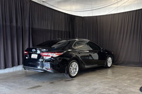 Certified 2020 Toyota Camry XLE image 29