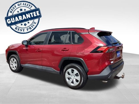Used 2020 Toyota RAV4 LE image 5