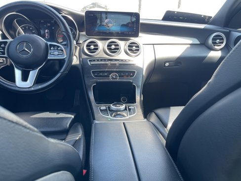 Used 2019 Mercedes-Benz C 300 Sedan w/ Premium Package image 11