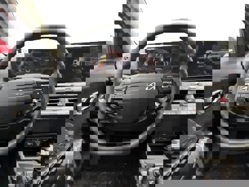 New 2025 Kia K4 LXS image 12