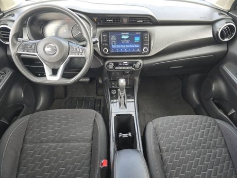 Used 2021 Nissan Kicks SV image 5