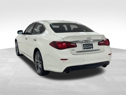 Used 2019 INFINITI Q70 Luxe image 5