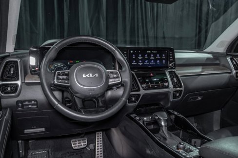 Used 2023 Kia Sorento SX Prestige image 17