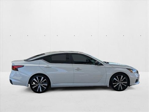 Used 2022 Nissan Altima 2.0 SR image 4