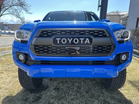 Used 2020 Toyota Tacoma TRD Off-Road image 13