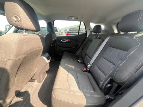 Used 2024 GMC Terrain SLE image 11