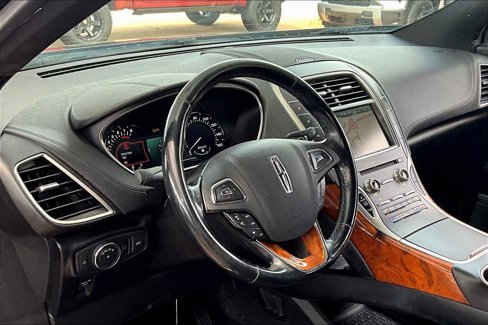 Used 2016 Lincoln MKX Reserve w/ Technology Package image 16