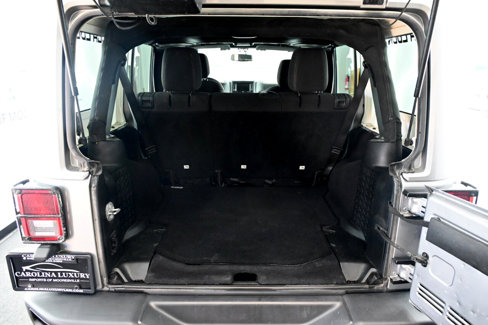 Used 2018 Jeep Wrangler Unlimited Sport image 39