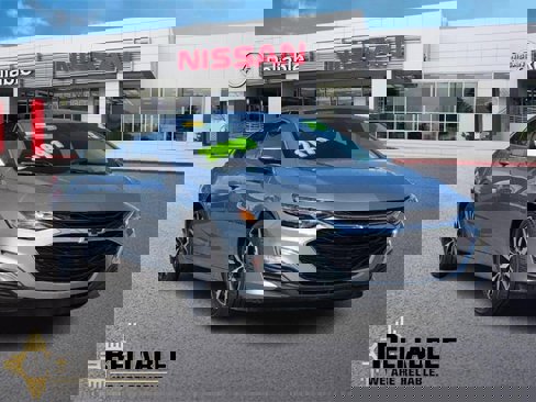 Used 2023 Chevrolet Malibu RS image 1
