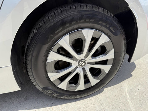 Used 2022 Toyota Corolla LE image 23