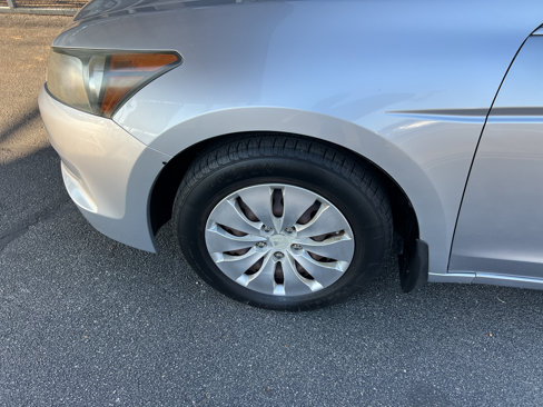 Used 2010 Honda Accord LX image 9