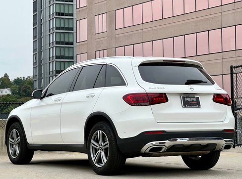 Used 2021 Mercedes-Benz GLC 300 4MATIC image 4
